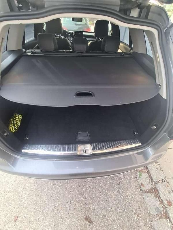 Gebraucht Mercedes C220 Avantgarde 194 PS (142 kW) 2019 Grau Kombi