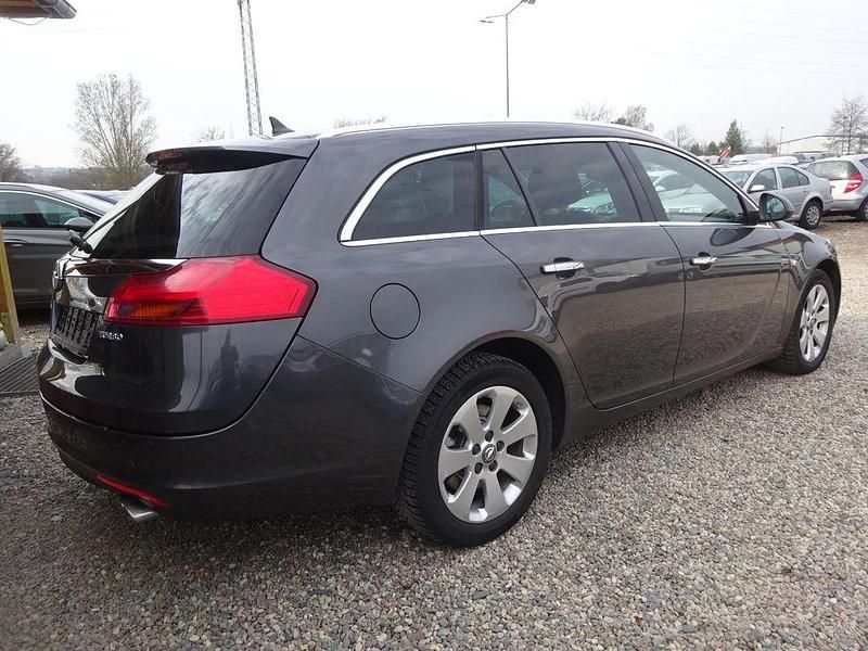 Gebraucht Opel Insignia Innovation 220 PS (161 kW) 2012 Grau Kombi