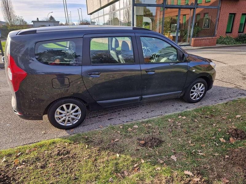 Gebraucht Dacia Lodgy Prestige 116 PS (85 kW) 2015 Grau "comete" Van / Kleinbus
