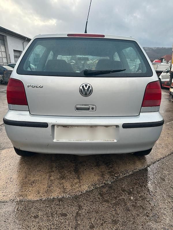 Gebraucht VW Polo 60 PS (44 kW) 2000 Silber Kleinwagen