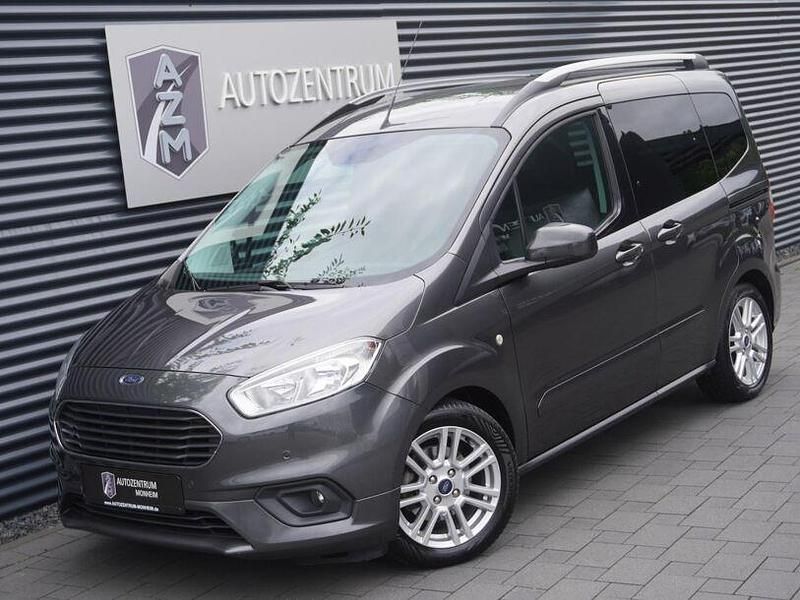 Magneticgrau metallic Gebraucht 2019 Ford Tourneo Courier Titanium Van / Kleinbus | 13.990 € (Fairer Preis) - Bild 1/4