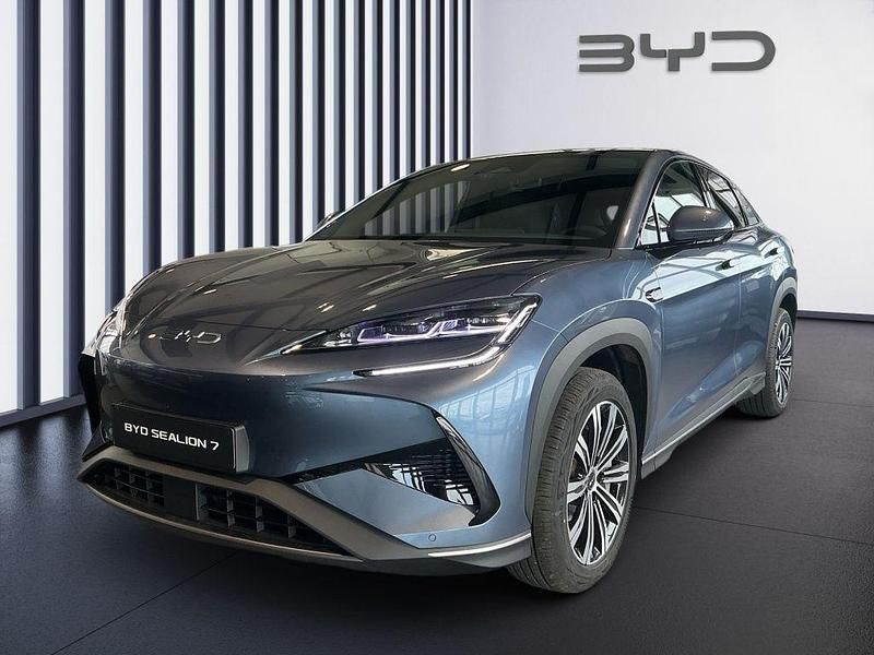 Neu BYD Sealion 7 Comfort 230 kW (313 PS) 2026 Grau SUV