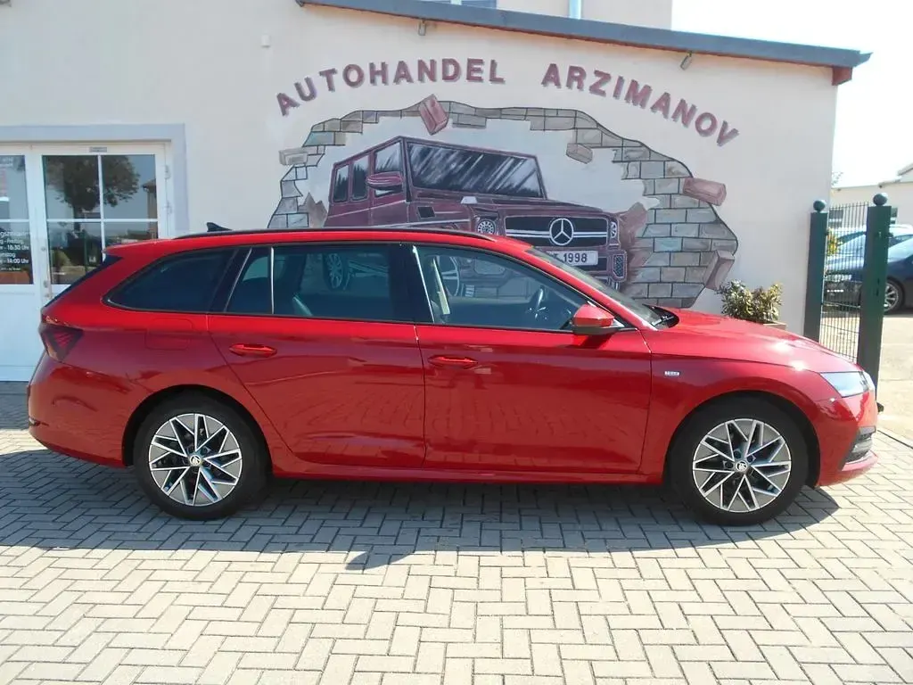 Gebraucht Skoda Octavia Ambition 150 PS (110 kW) 2023 Rot Limousine