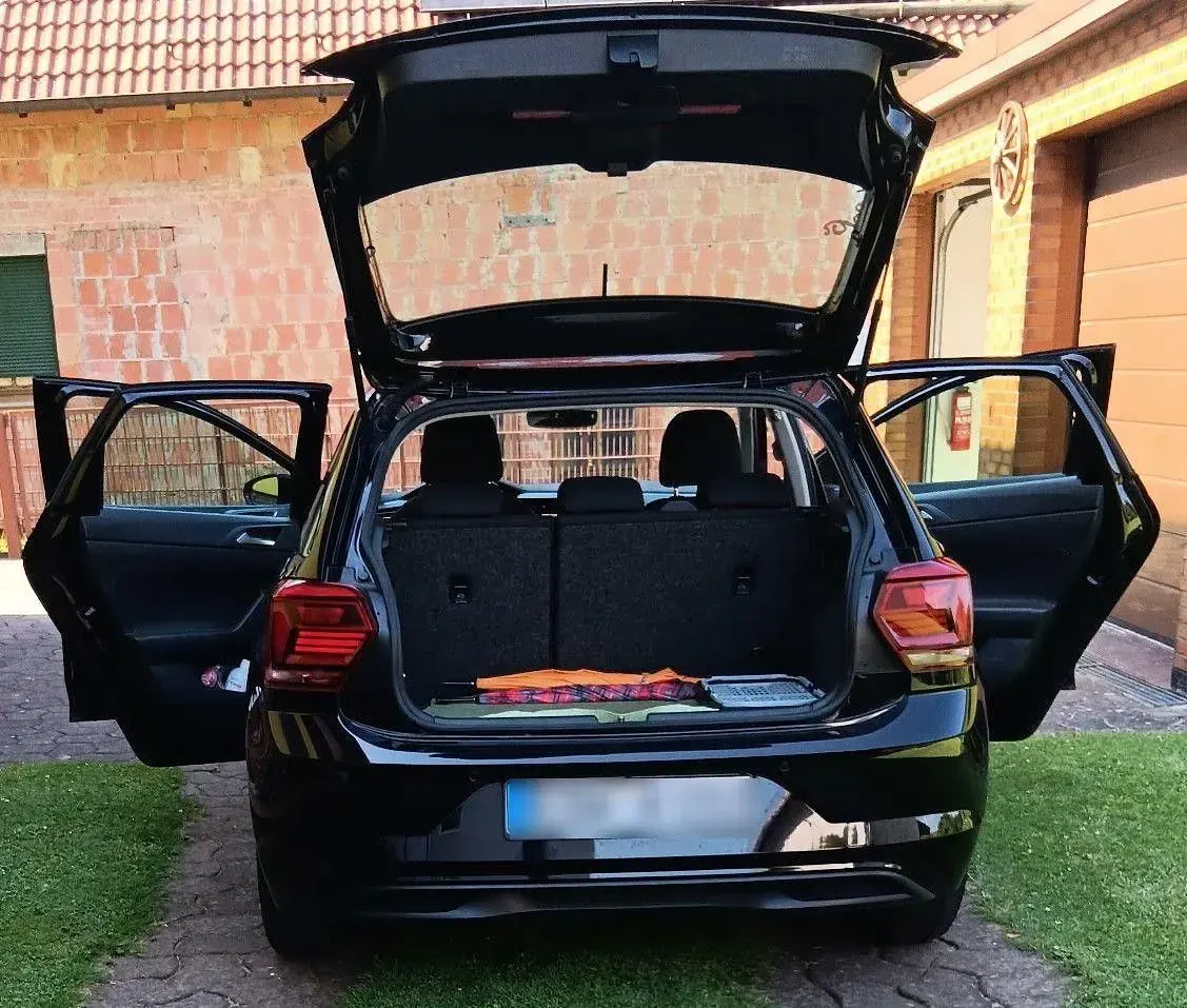 Gebraucht VW Polo Highline 95 PS (69 kW) 2018 Schwarz Kleinwagen