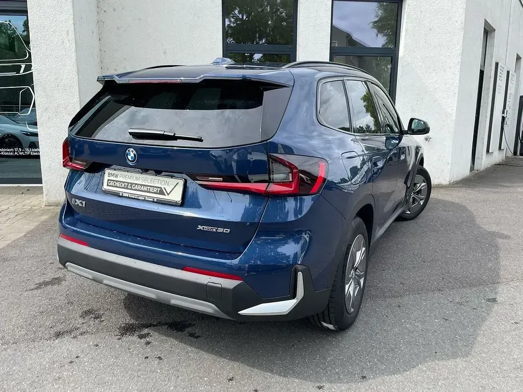 Gebraucht BMW iX1 Performance 230 kW (313 PS) 2025 Phytonicblau SUV