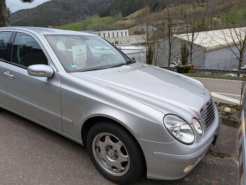 Gebraucht Mercedes E280 204 PS (150 kW) 2005 Silber Kombi
