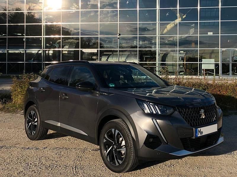 Grau Gebraucht 2020 Peugeot 2008 Allure GT-Line SUV | 15.300 € (Guter Preis) - Bild 1/4