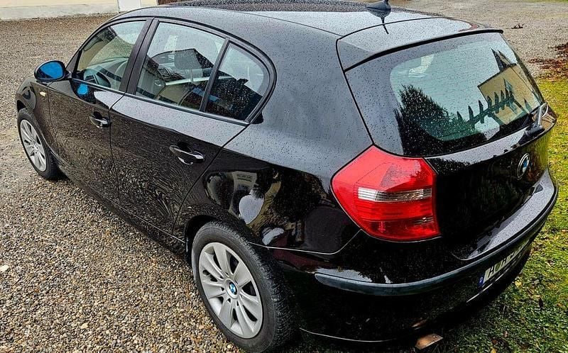 Gebraucht BMW 118 143 PS (105 kW) 2007 Schwarz Kleinwagen