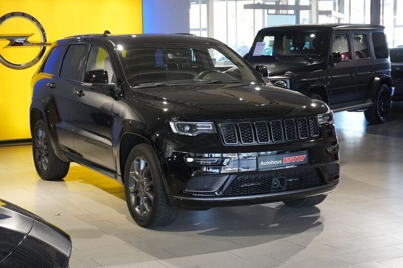 Schwarz Gebraucht 2021 Jeep Grand Cherokee Summit SUV | 43.590 € (Fairer Preis) - Bild 1/4