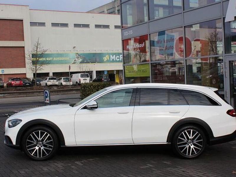 Gebraucht Mercedes E400 330 PS (242 kW) 2020 Weiß Kombi