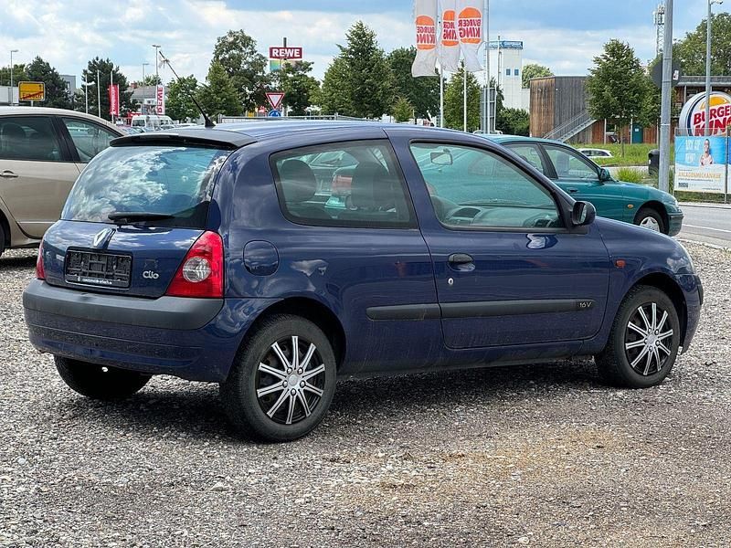 Gebraucht Renault Clio II 75 PS (55 kW) 2002 Braun Limousine