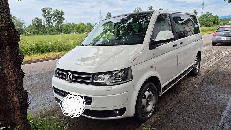 Gebraucht VW Multivan Comfortline 180 PS (132 kW) 2013 Weiß Van