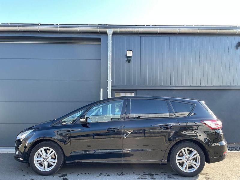 Gebraucht Ford S-MAX Business Edition 160 PS (117 kW) 2016 Schwarz Van / Kleinbus