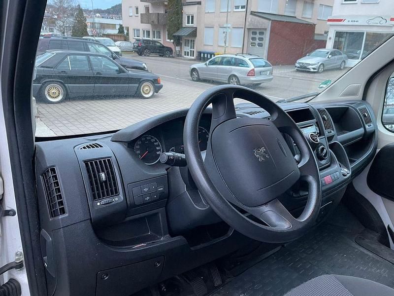 Gebraucht Peugeot Boxer 131 PS (96 kW) 2013 Weiß Van