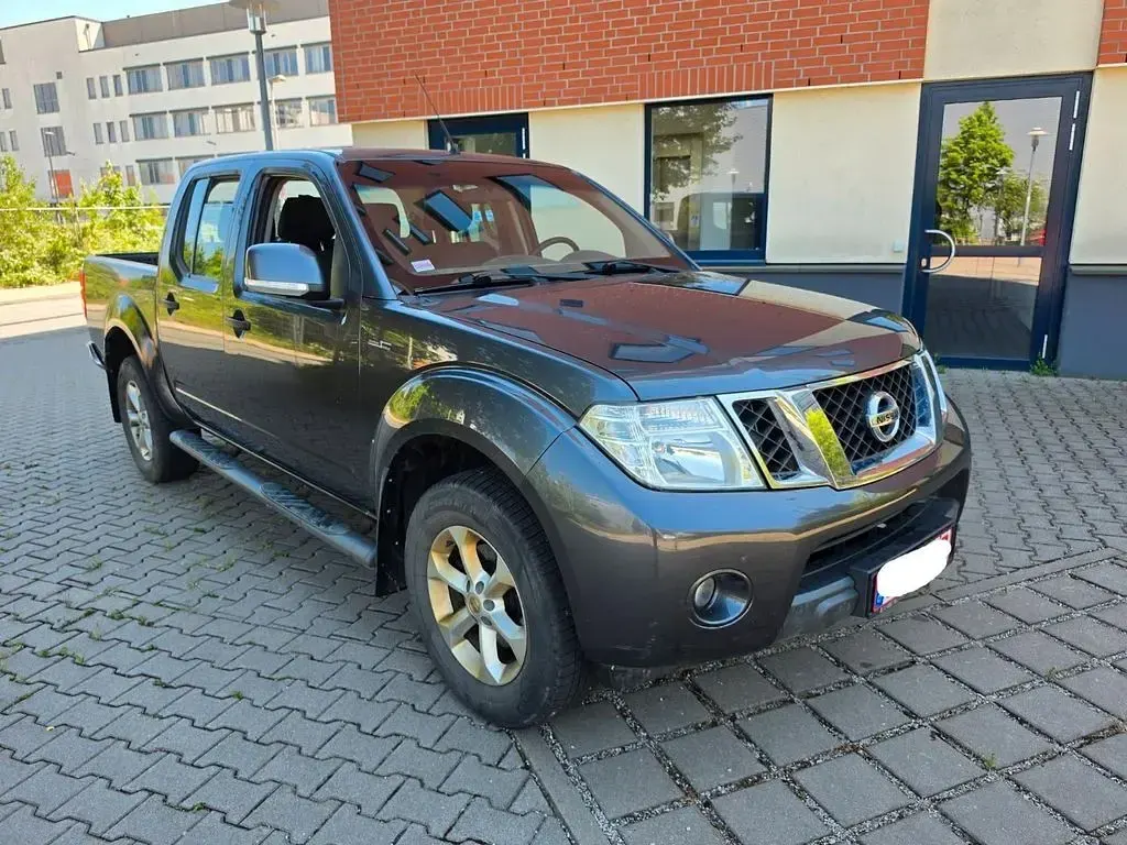 Gebraucht Nissan Navara 190 PS (139 kW) 2011 Blau Pickup