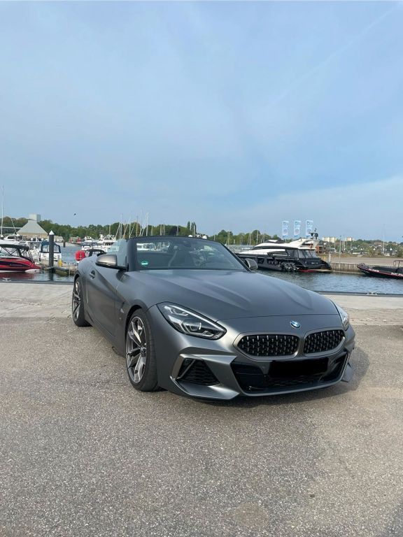 Grau Gebraucht 2021 BMW Z4 M Sport Cabrio | 49.900 € (Fairer Preis) - Bild 1/4
