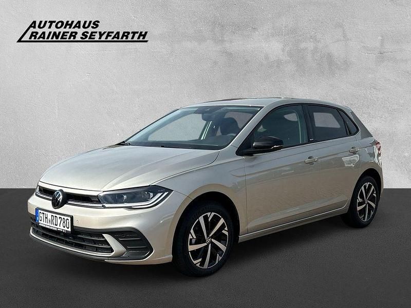 Silber Gebraucht 2024 VW Polo Move Limousine | 19.490 € (Fairer Preis) - Bild 1/4