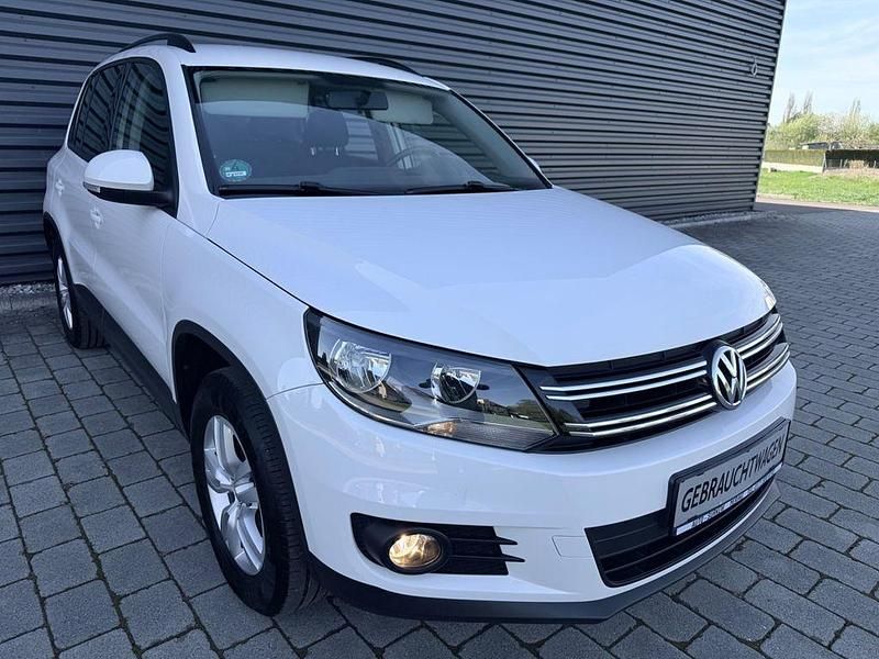 Gebraucht VW Tiguan Trendline 160 PS (117 kW) 2012 Weiß SUV