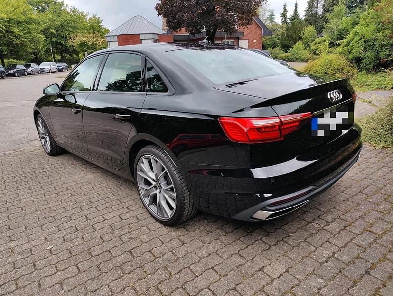 Gebraucht Audi A4 Basis 136 PS (100 kW) 2024 Schwarz Limousine