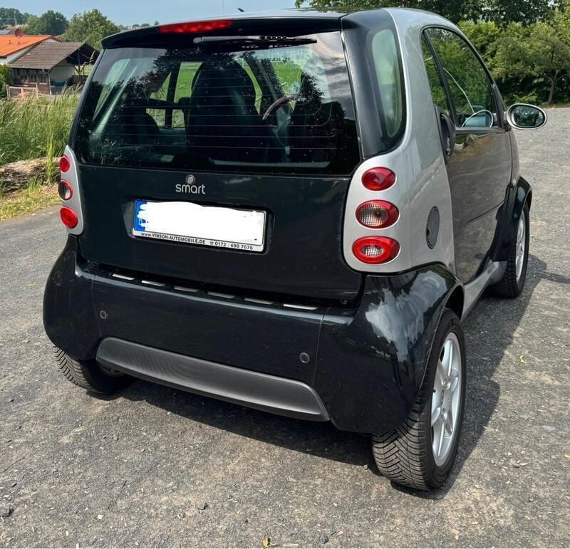 Silber Gebraucht 2003 Smart ForTwo Coupé Kleinwagen | 4.199 € - Bild 1/4