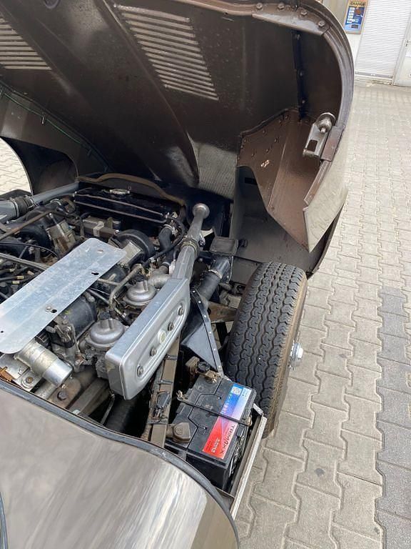 Second-hand Jaguar E-Type 268 CP (197 kW) 1974 Maro Cabrio