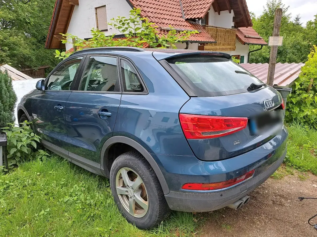 Gebraucht Audi Q3 179 PS (131 kW) 2017 Blau SUV