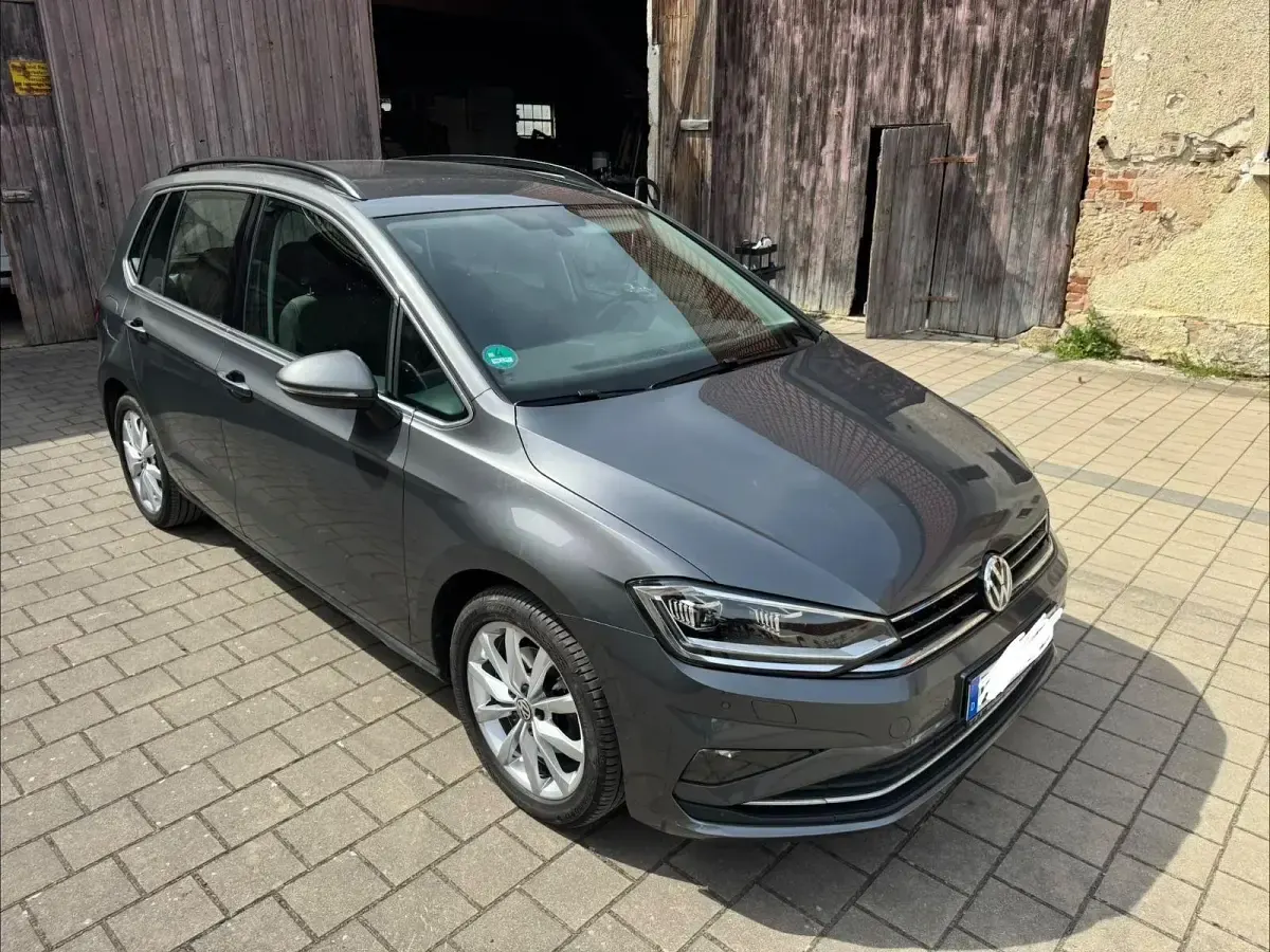 Używany VW Golf 150 KM (110 kW) 2020 Szary Minivan