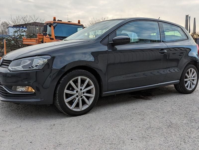 Grau Gebraucht 2017 VW Polo Kleinwagen | 6.500 € (Superpreis) - Bild 1/4