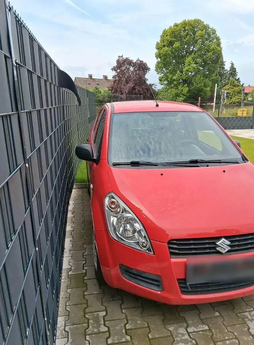 Gebraucht Suzuki Splash Basic 65 PS (47 kW) 2009 Rot Kleinwagen