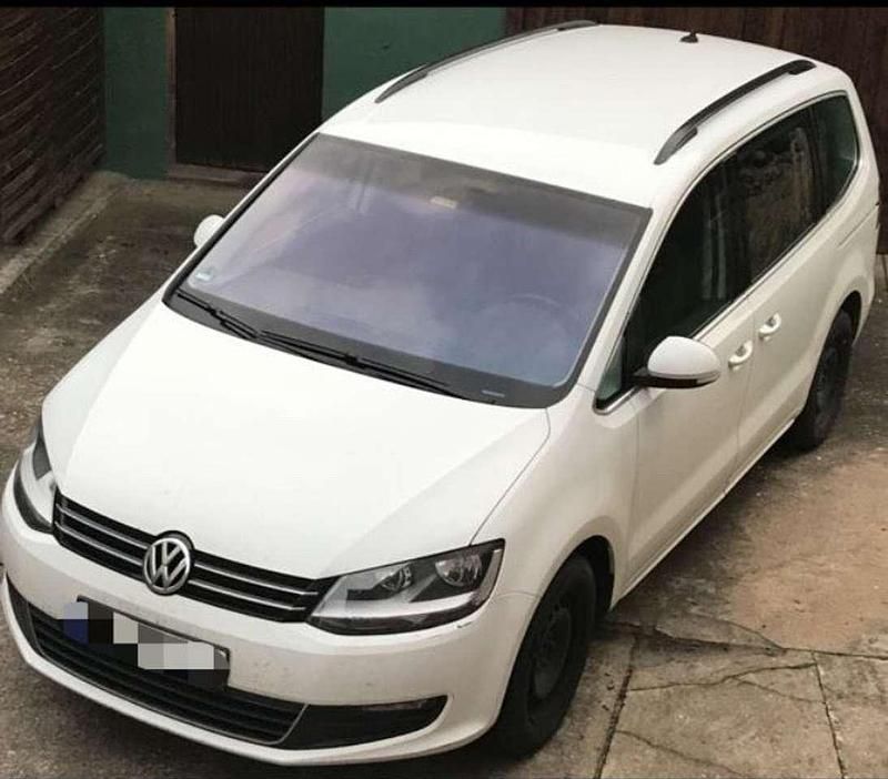 Weiß Gebraucht 2014 VW Sharan Comfortline Van / Kleinbus | 8.300 € (Fairer Preis) - Bild 1/4