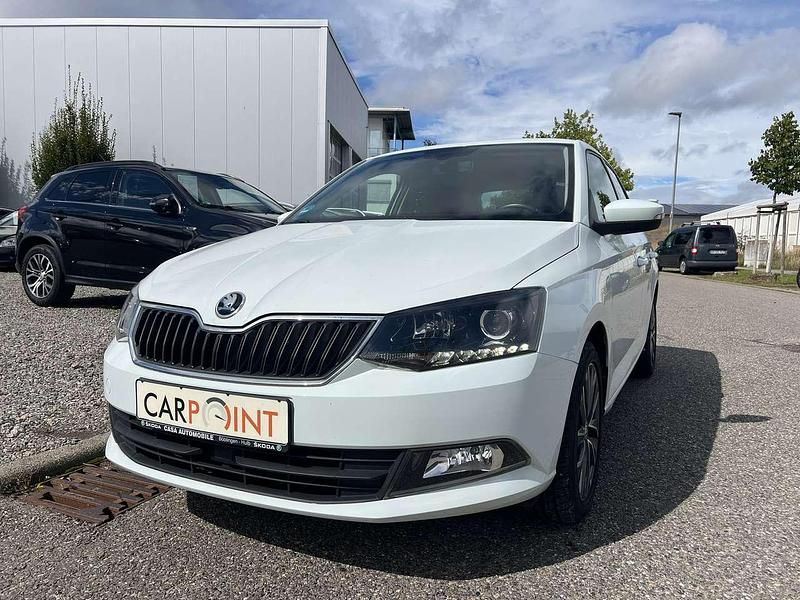 Weiß Gebraucht 2016 Skoda Fabia Limousine | 6.990 € (Superpreis) - Bild 1/4