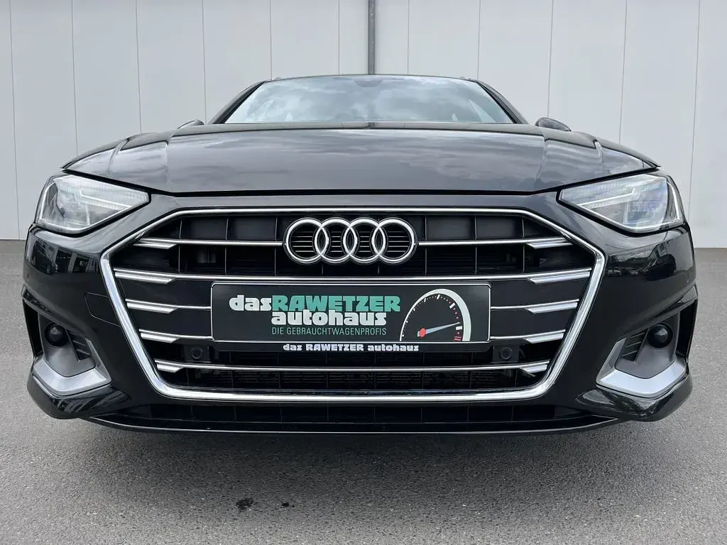 Gebraucht Audi A4 Advanced Plus 204 PS (150 kW) 2022 Mythosschwarz Kombi