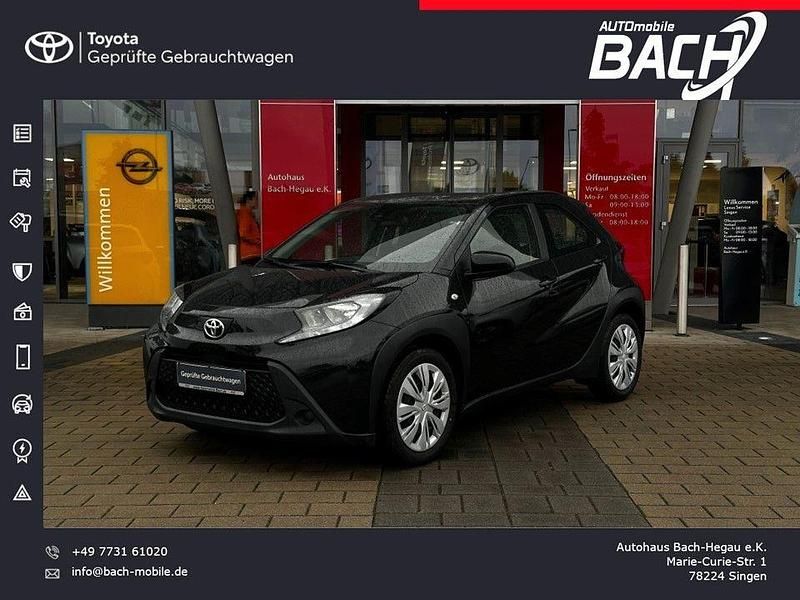 Schwarz Gebraucht 2022 Toyota Aygo X-play Kleinwagen | 14.990 € (Etwas zu teuer) - Bild 1/4