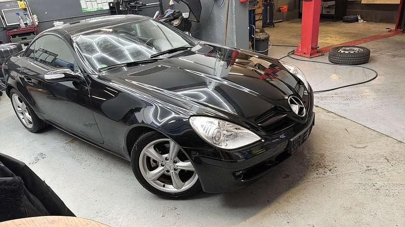 Gebraucht Mercedes SLK280 231 PS (169 kW) 2008 Schwarz Cabrio