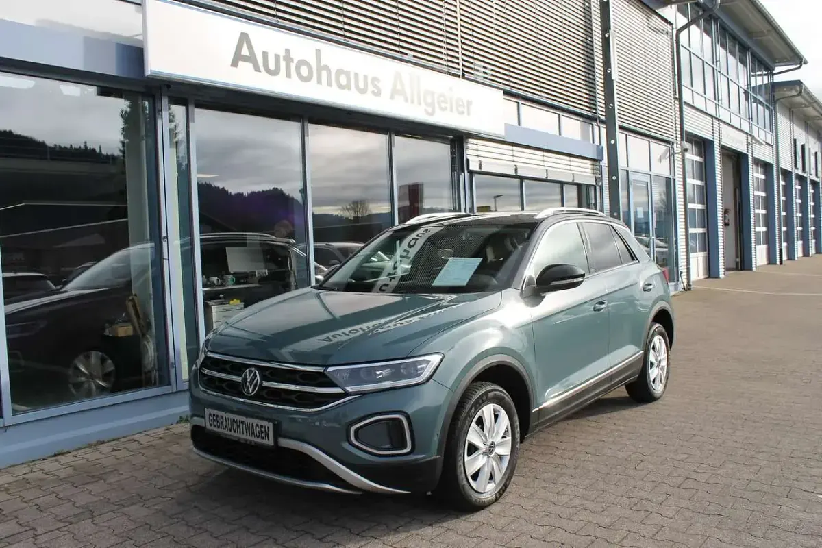 Gebraucht VW T-Roc Style 150 PS (110 kW) 2022 Petroleum blue metallic SUV