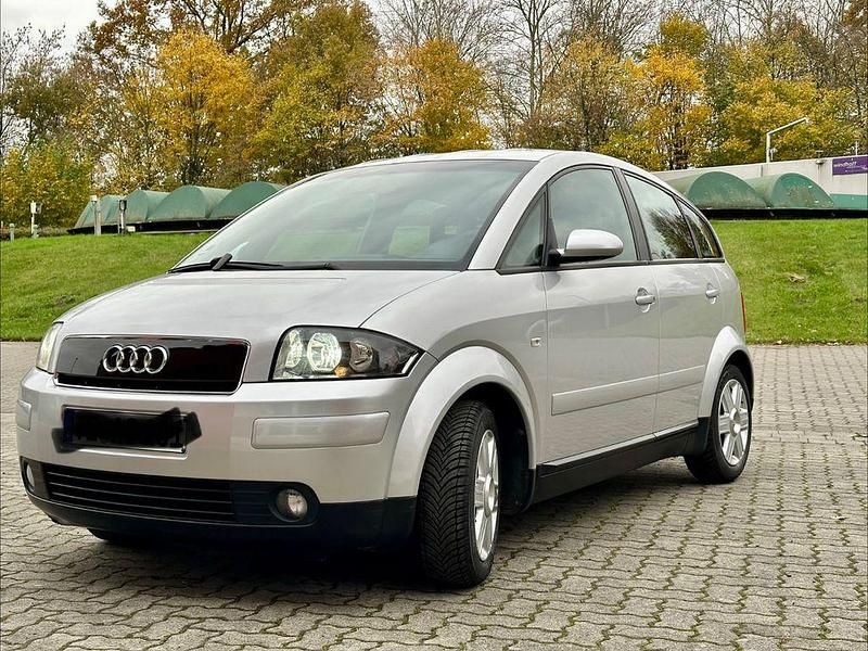 Silber Gebraucht 2001 Audi A2 Kleinwagen | 4.750 € (Etwas zu teuer) - Bild 1/4