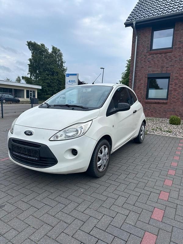 Weiß Gebraucht 2011 Ford Ka Kleinwagen | 2.600 € (Etwas zu teuer) - Bild 1/4