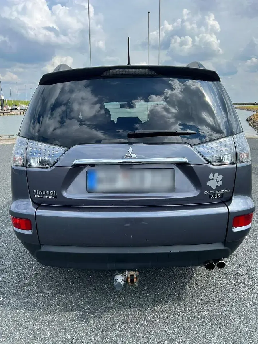 Gebraucht Mitsubishi Outlander 177 PS (130 kW) 2012 Grau SUV