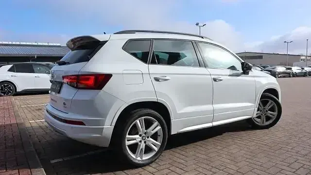 Usado Seat Ateca 4Drive 190 CV (139 kW) 2020 Blanco SUV