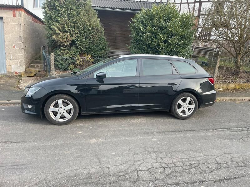 Second-hand Seat Leon 150 CP (110 kW) 2016 Negru Break