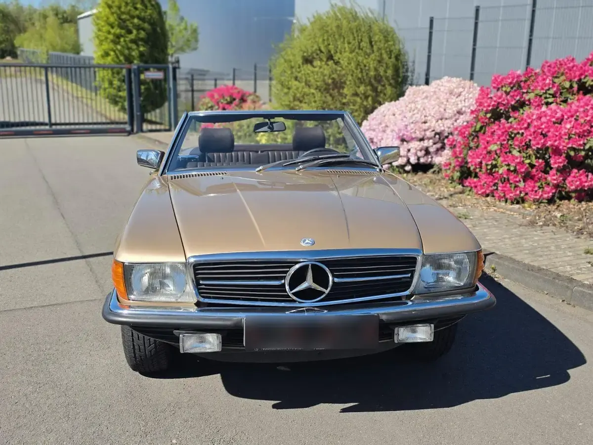 Gebraucht Mercedes SL450 218 PS (160 kW) 1980 Andere farben Cabrio