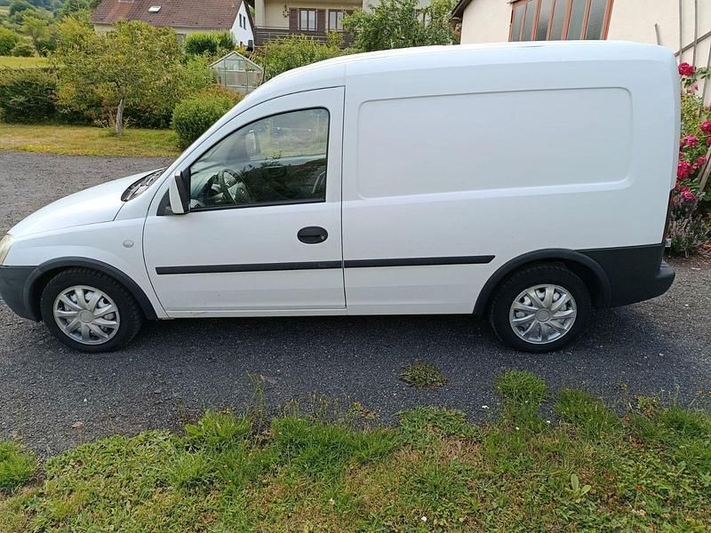 Grau Gebraucht 2005 Opel Combo Van / Kleinbus | 1.500 € (Superpreis) - Bild 1/4