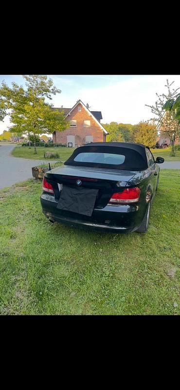 Gebraucht BMW 118 Cabriolet 143 PS (105 kW) 2010 Schwarz Cabrio
