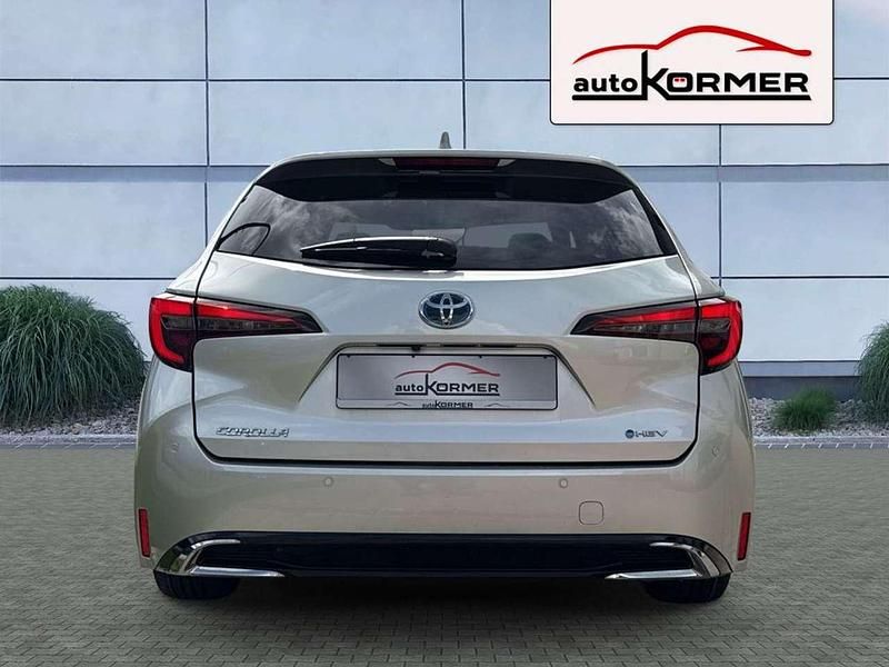 Neu Toyota Corolla 178 PS (130 kW) 2025 Cosmicsilber metallic Kombi