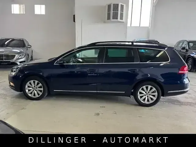 Gebraucht VW Passat Comfortline 140 PS (102 kW) 2012 Night blue Kombi