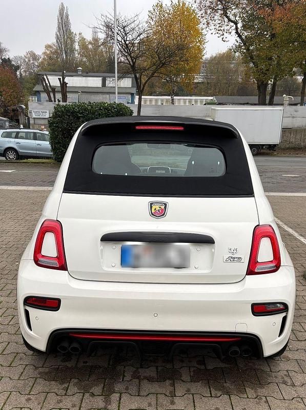 Gebraucht Abarth 595C Pista 160 PS (117 kW) 2018 Weiß Cabrio
