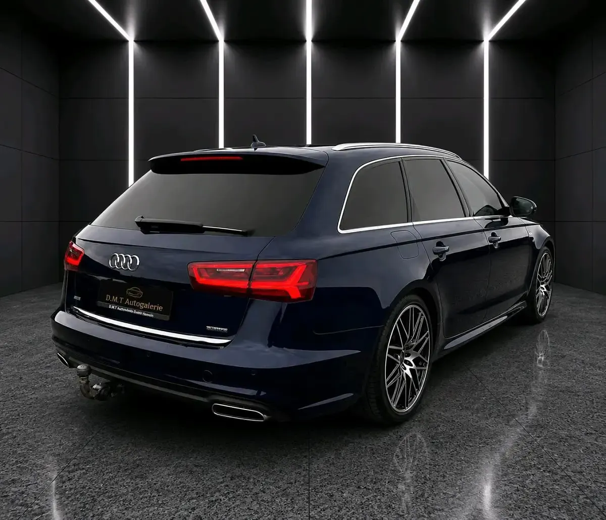Gebraucht Audi A6 Comfort 218 PS (160 kW) 2016 Andere farben Kombi