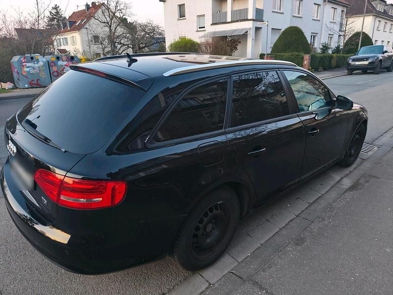 Gebraucht Audi A4 143 PS (105 kW) 2012 Schwarz Kombi