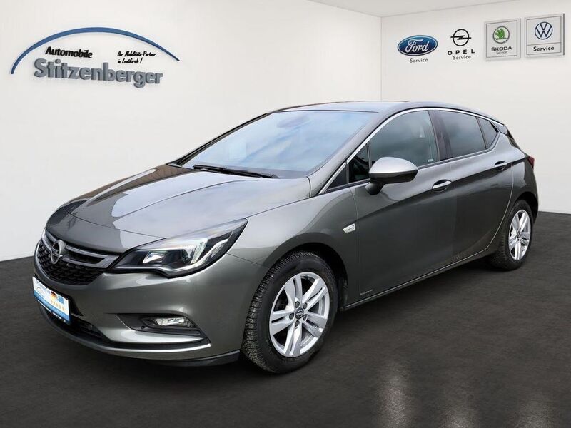 Quarz grau Gebraucht 2018 Opel Astra Dynamic Limousine | 13.490 € (Fairer Preis) - Bild 1/4