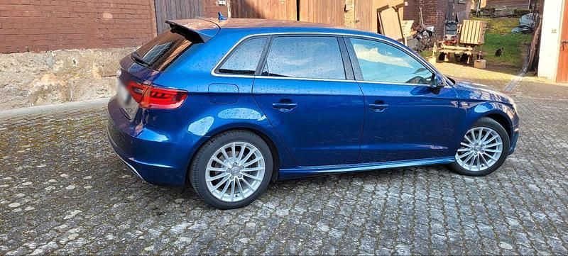 Gebraucht Audi A3 S-Line 150 PS (110 kW) 2013 Blau Limousine